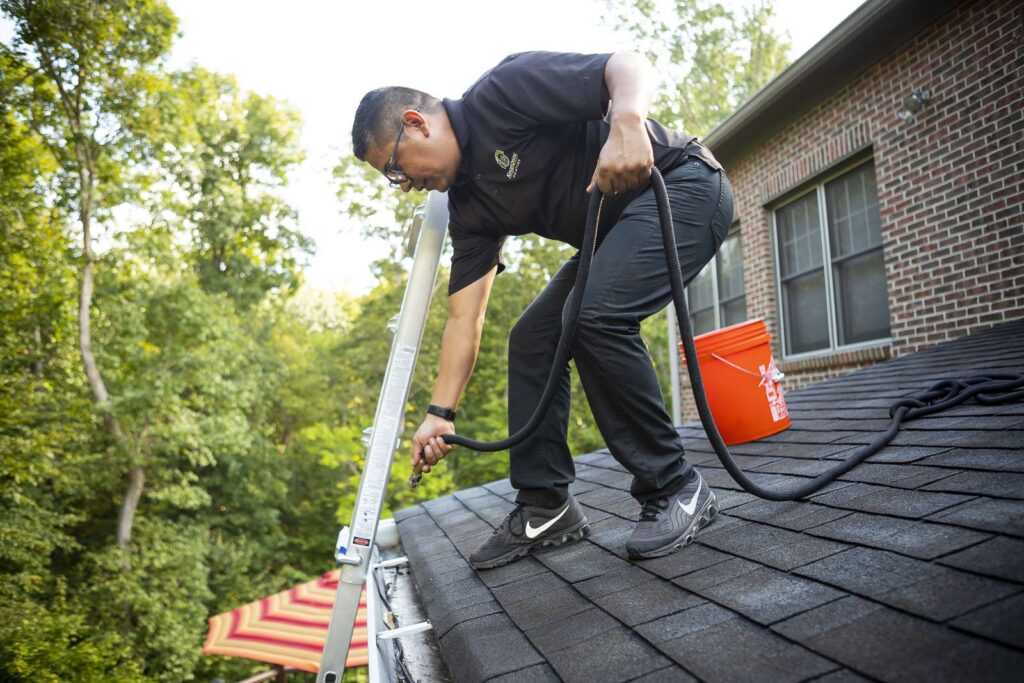 residential gutter cleaning perth
